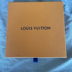 Louis Vuitton box
